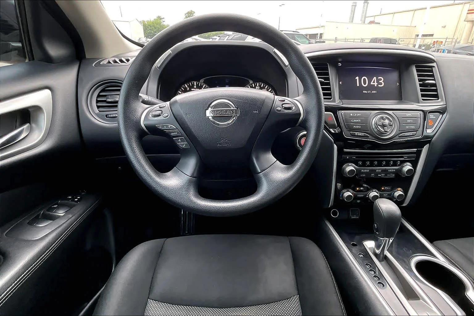 Used 2020 Magnetic Black Pearl Nissan S image 6