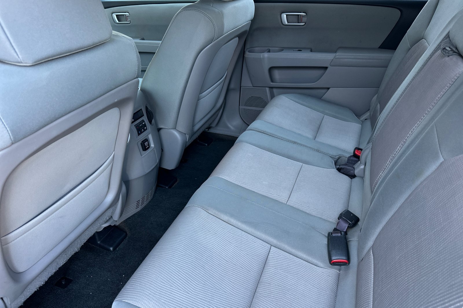 Used 2013 Gray Honda EX image 13