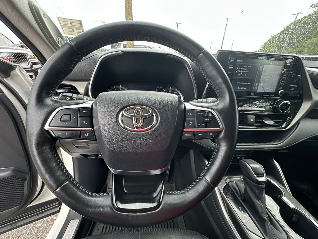 Used 2020 White Toyota Limited image 11