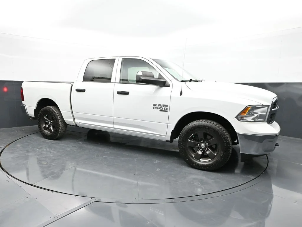 2022 RAM 1500 Classic Tradesman 4x4 Crew Cab 5'7's photo