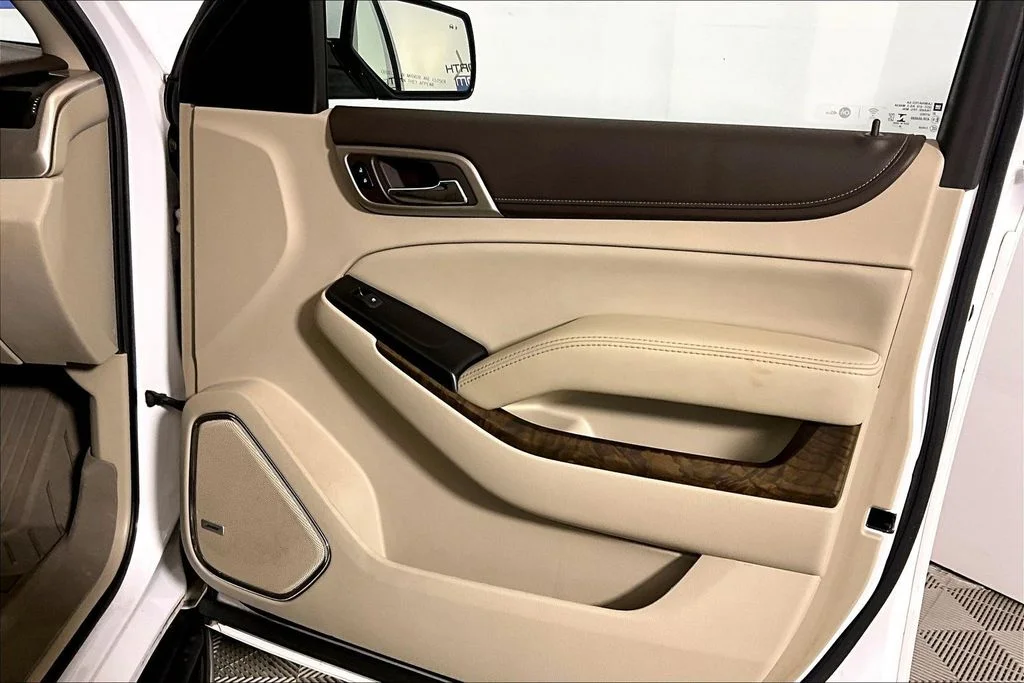Certified Used 2019 Summit White GMC Denali image 19