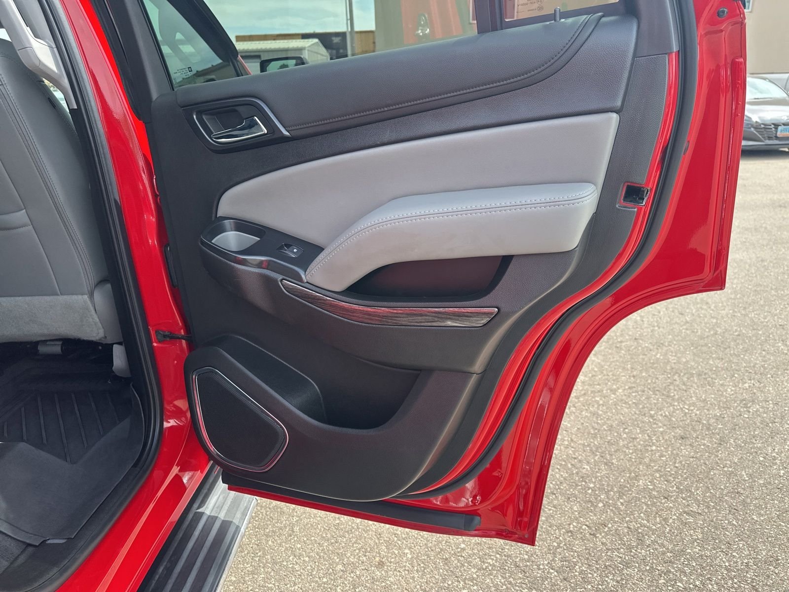 Used 2019  Chevrolet LT image 32