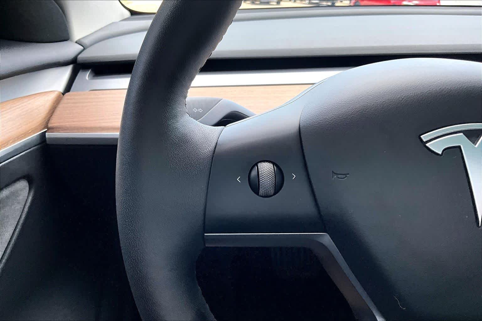 Used 2023 SOLID BLACK Tesla  image 20