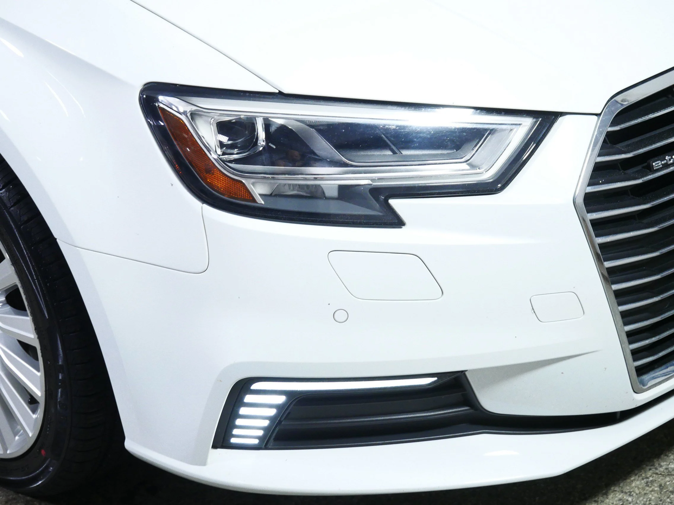 Used 2018 Glacier White Metallic Audi Prestige image 16