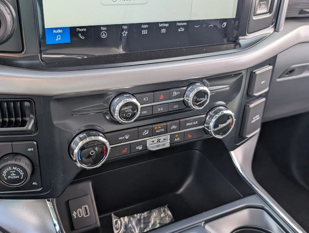New 2026 Blue Ford XLT image 14