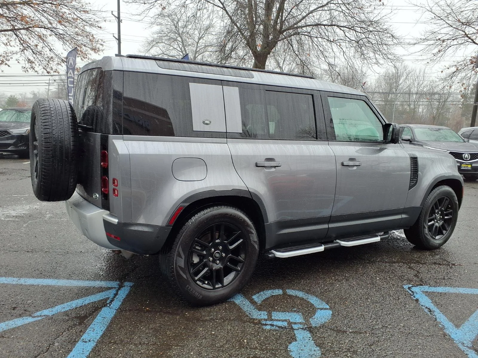 Used 2023 Carpathian Grey Metallic (1au) Land Rover 110 S image 4