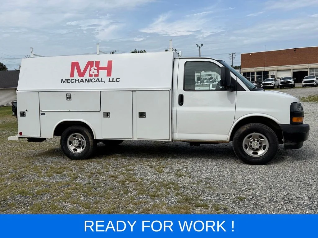 Used 2022 White Chevrolet Work Van image 3