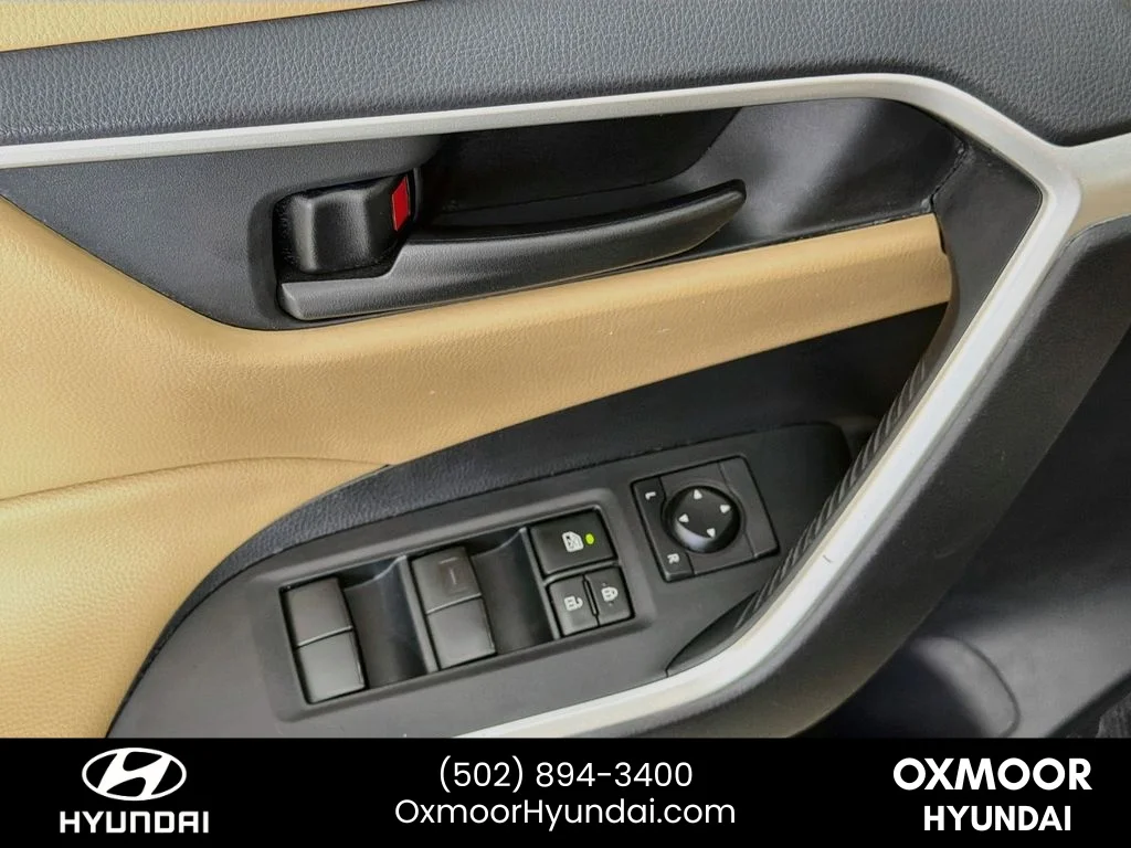 Used 2020 Midnight Black Metallic Toyota LE image 17
