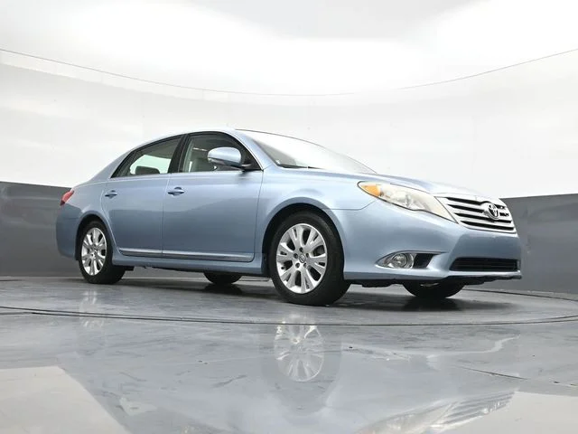 Used 2011 Blue Toyota Limited image 32