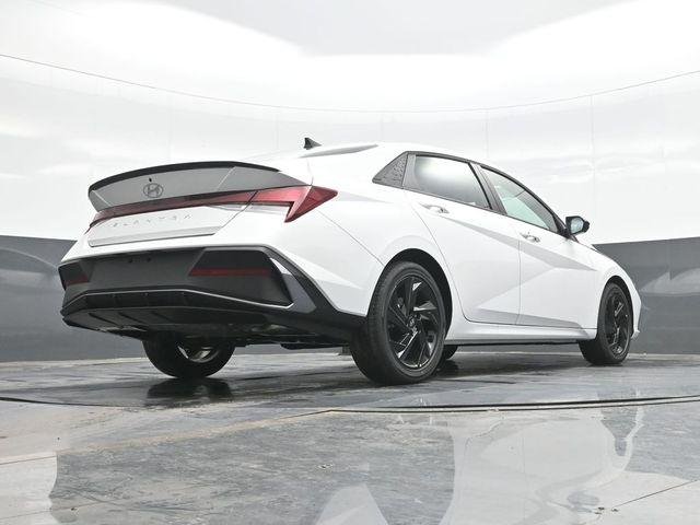 New 2026 White Hyundai SEL Sport image 26