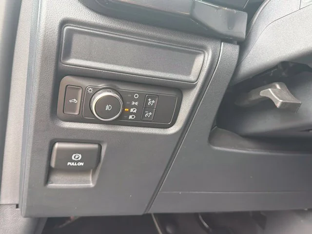 Used 2022 Blue Ford XL image 31