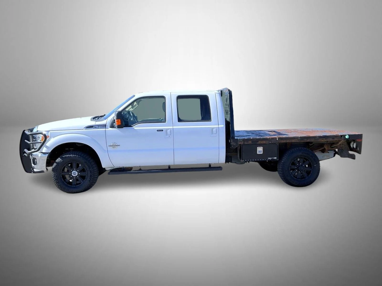 Used 2015 White Ford Lariat image 8