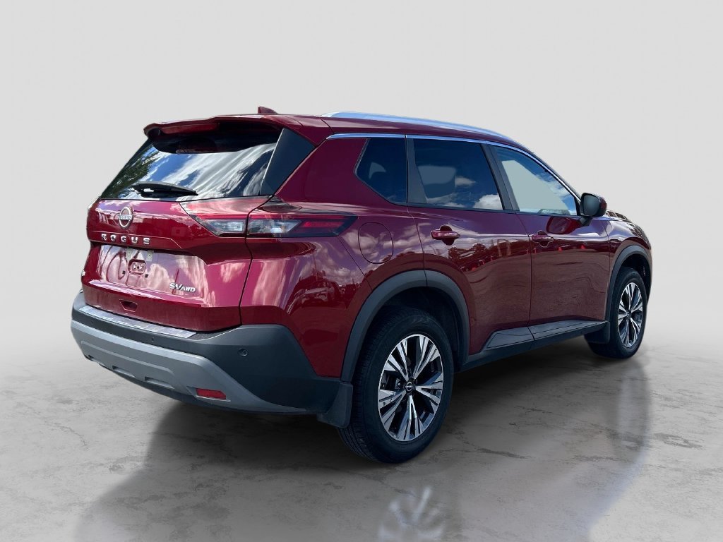 Used 2023 Red Nissan SV image 5