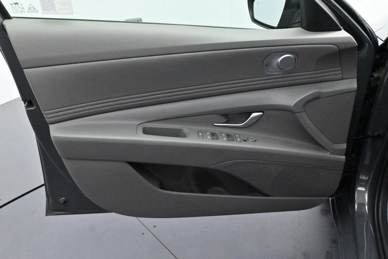 Used 2024 Ecotronic Gray Hyundai SEL image 10
