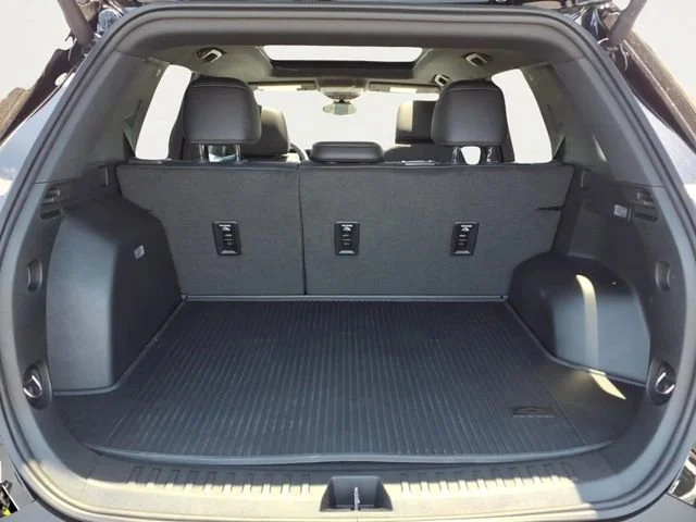 New 2026 Mosaic Black Metallic Chevrolet LT image 19