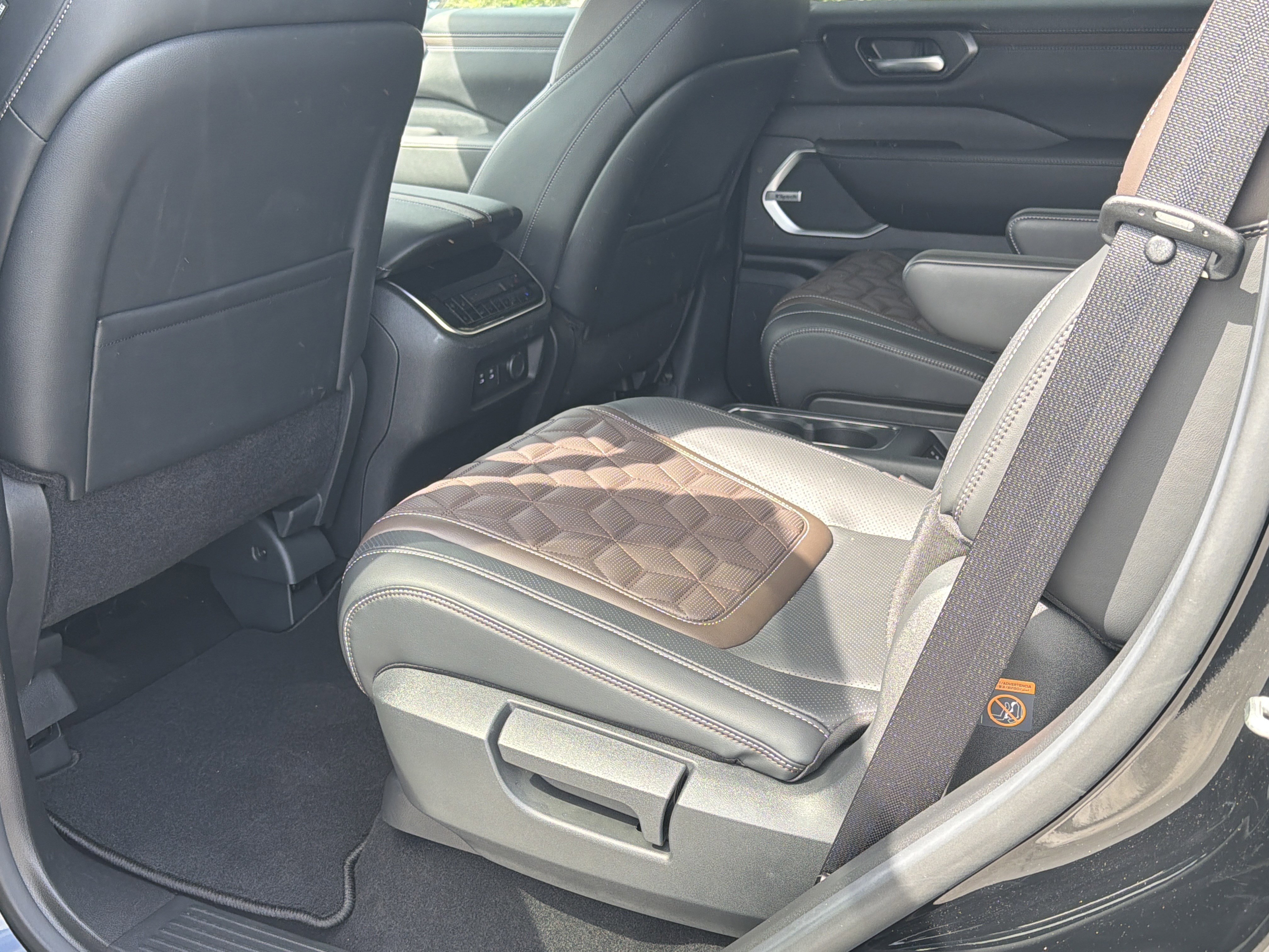 2026 Nissan Armada Platinum - Photo 24