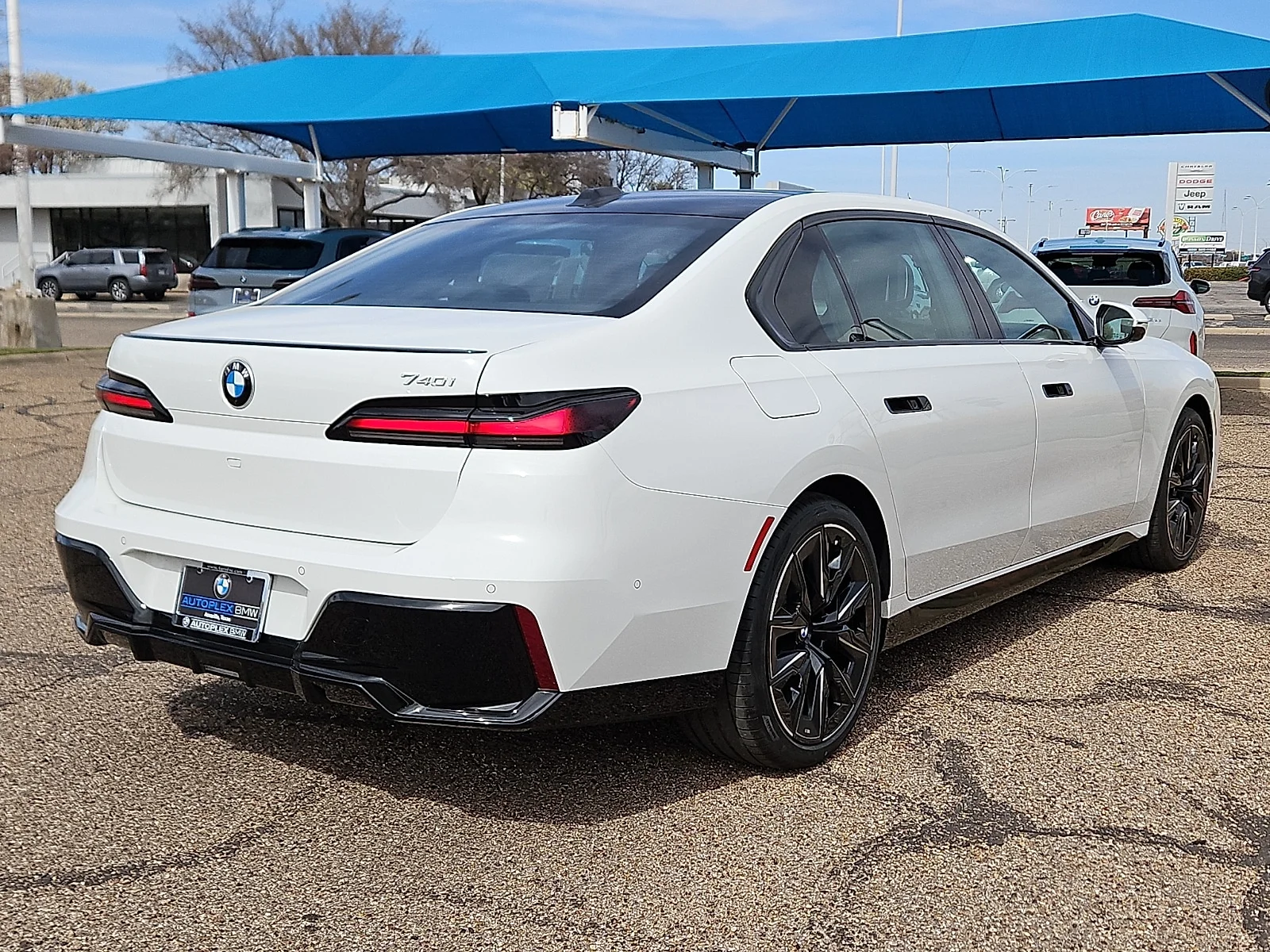 New 2026 Alpine White BMW i Rear-Wheel Drive image 3