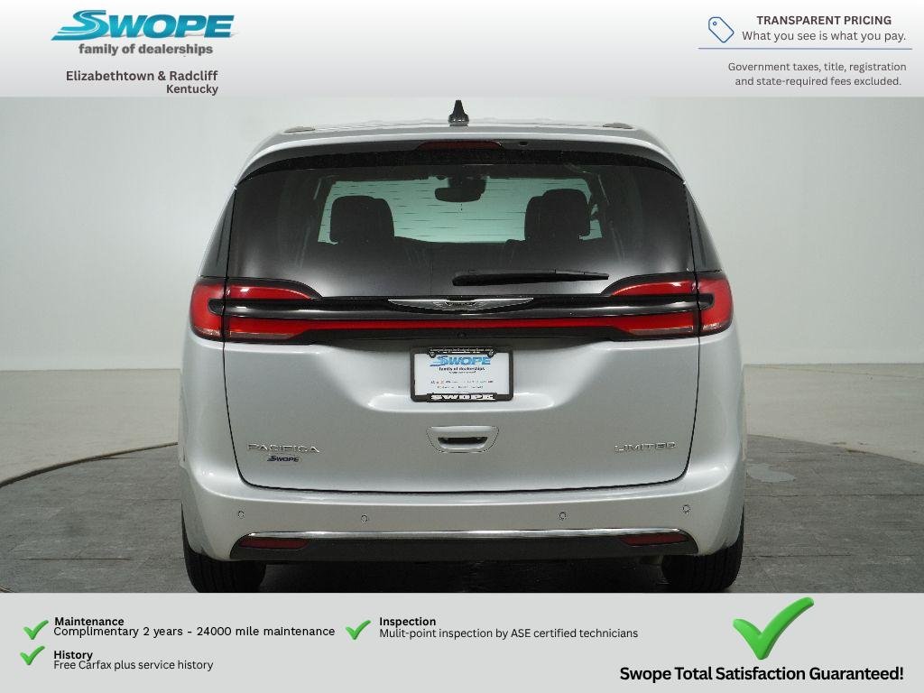 Used 2024 Silver Mist Clearcoat Chrysler Limited image 4