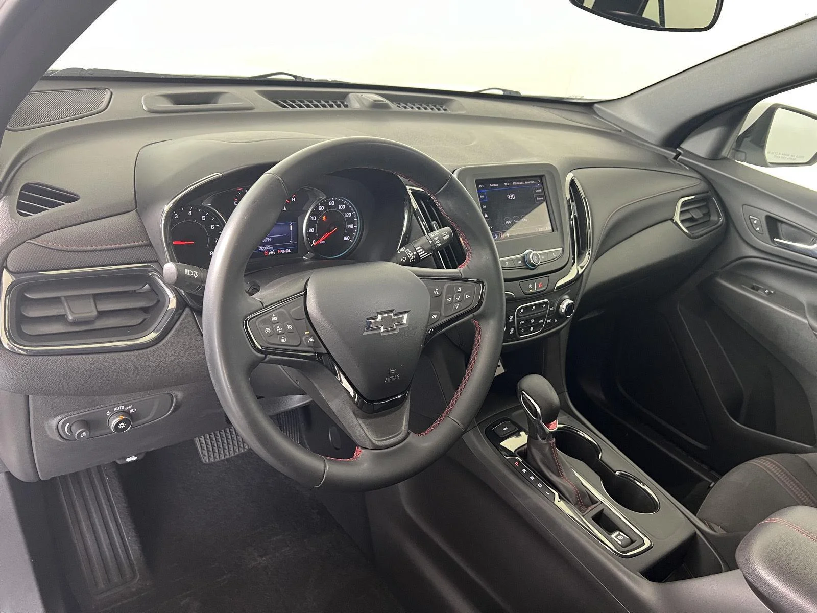 Used 2024 Summit White Chevrolet RS image 5