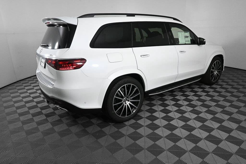 New 2026 MANUFAKTUR Moonlight White Metallic Mercedes-Benz GLS 450 image 65