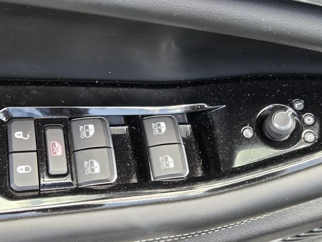 Used 2023 Brown Jeep Overland image 24