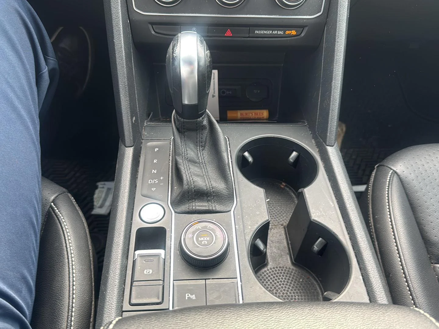 Used 2020  Volkswagen 2.0T SE w/Technology image 10