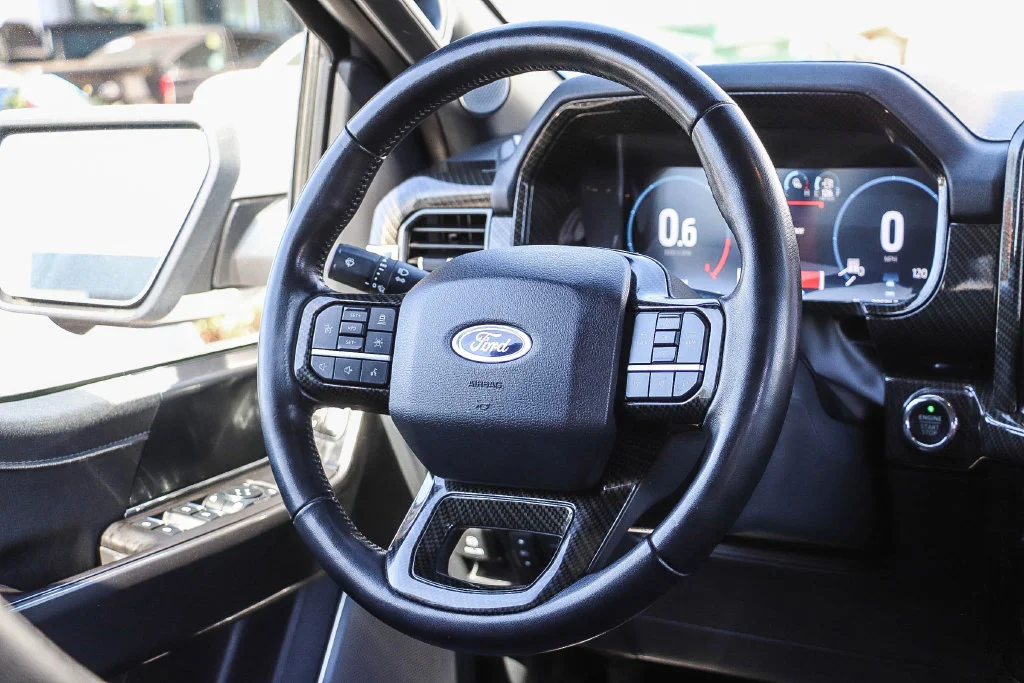 Used 2023 White Ford Lariat image 19