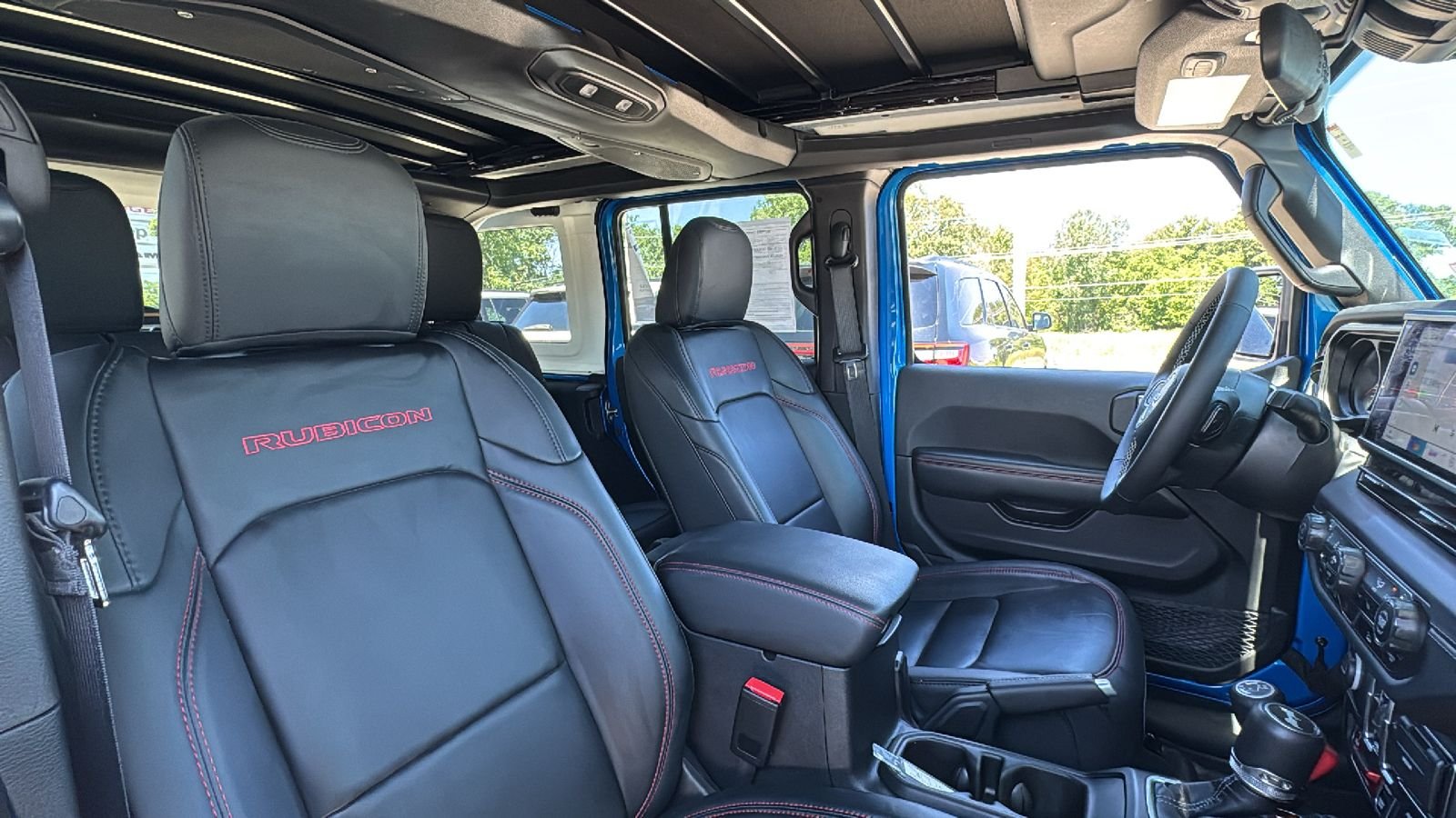 Used 2025 Blue Jeep Rubicon image 17