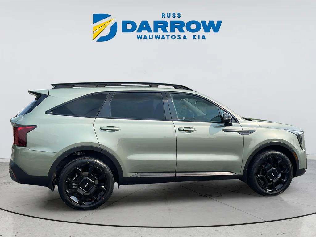 Used 2024 Green Kia X-Line EX image 6