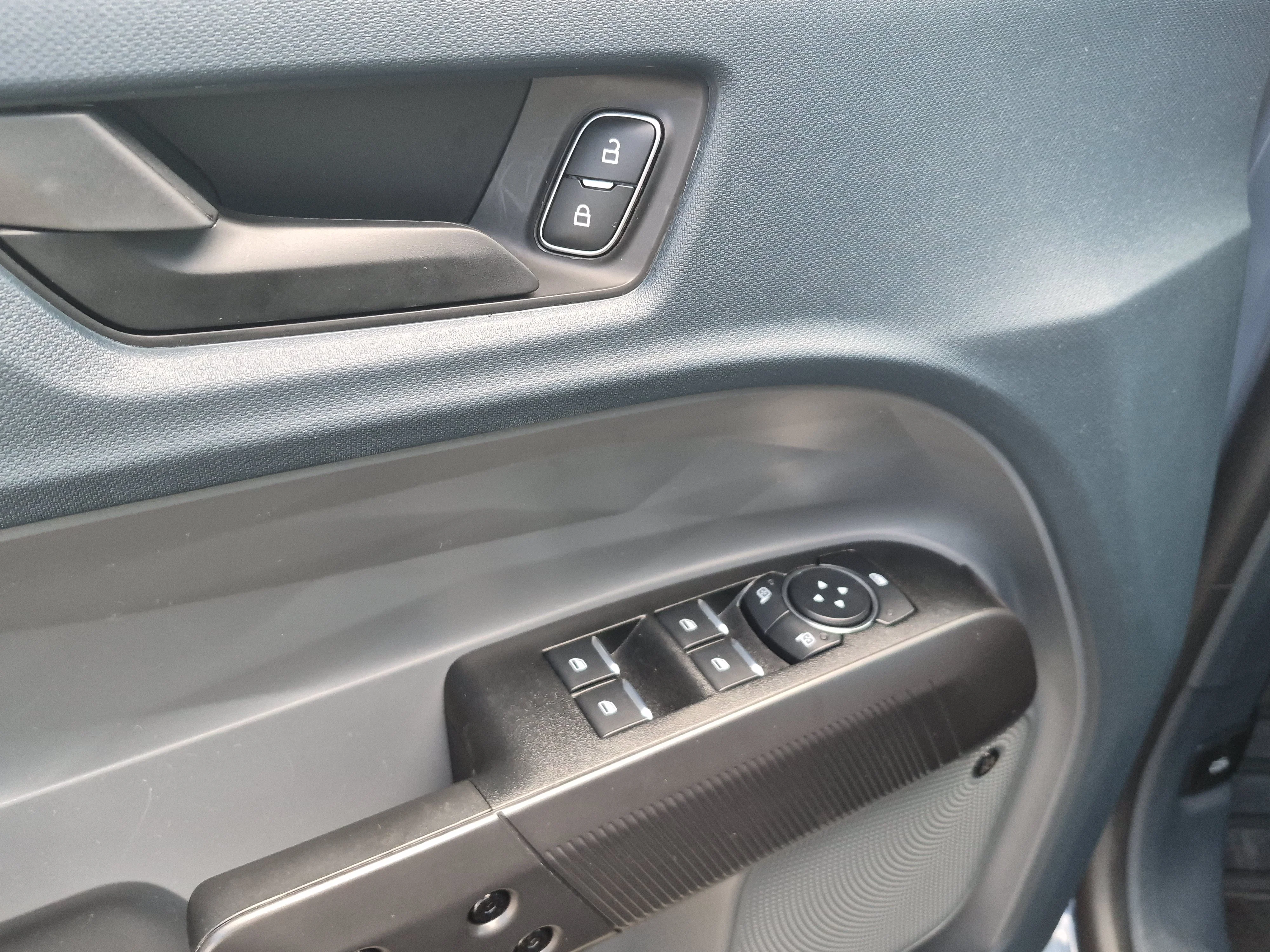 2025 Ford Maverick Lariat - Photo 13