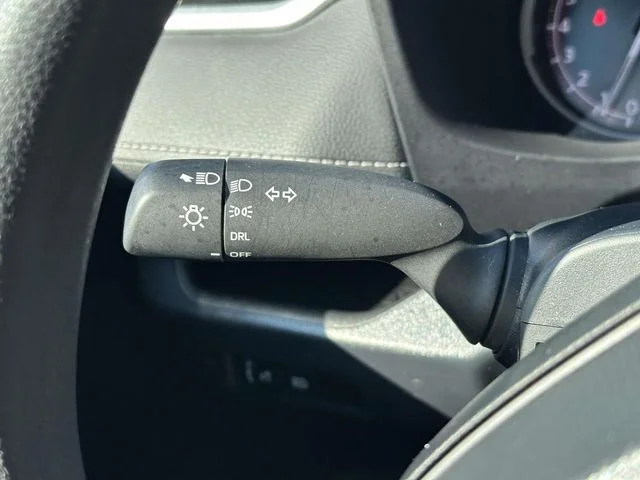 Used 2023 Ice Toyota LE image 22