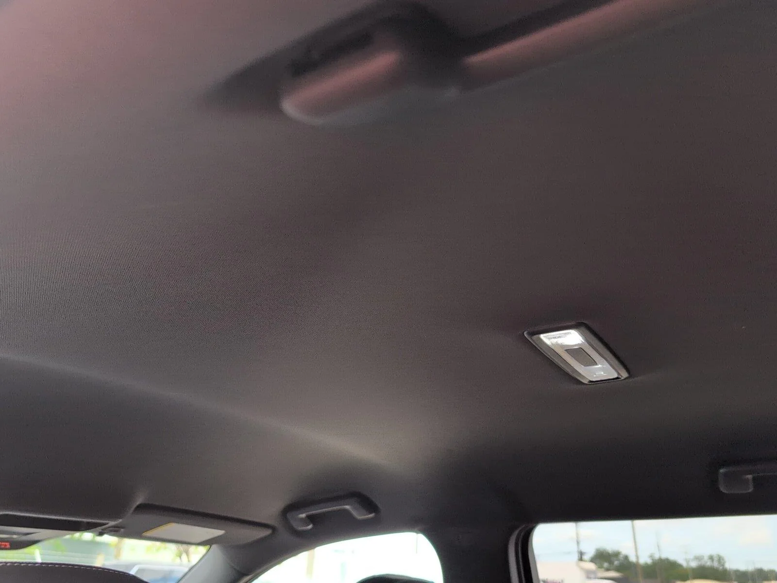 Used 2025 Summit White Chevrolet LT image 31