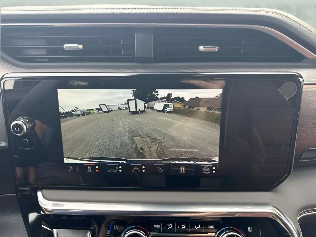 New 2026 Glacier White Tricoat GMC Denali Ultimate image 18