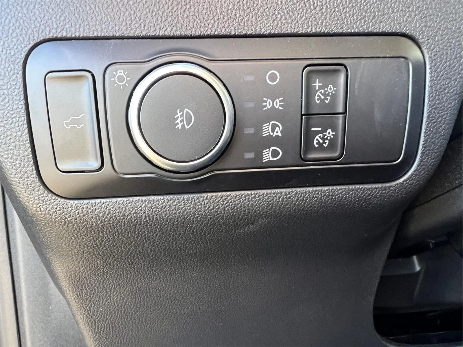 Used 2025 CARBONIZED GRAY METALLIC Ford Outer Banks image 20