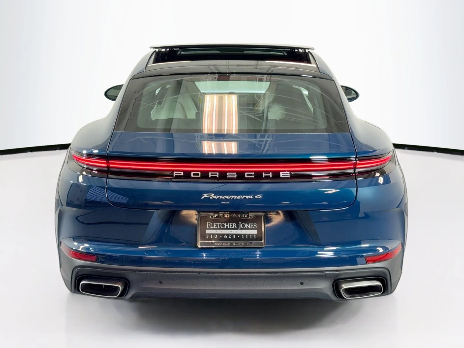 New 2026 Montego Blue Metallic Porsche 4 E-Hybrid image 10