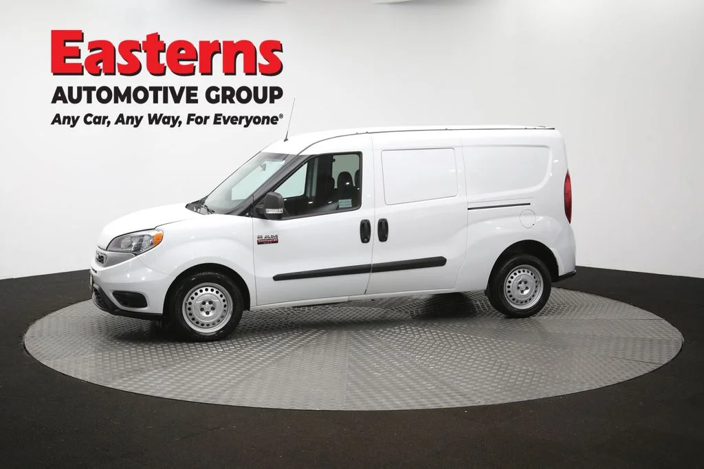 Used 2022 White Ram Base image 55
