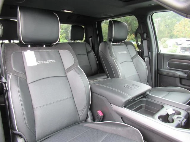2026 RAM 2500 Laramie - Photo 11