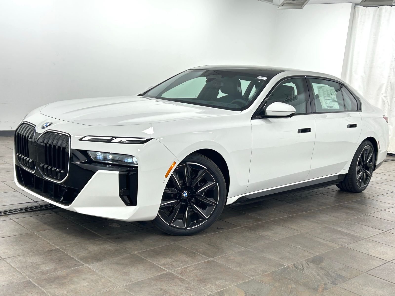 2026 BMW i7 xDrive60 Sedan's photo