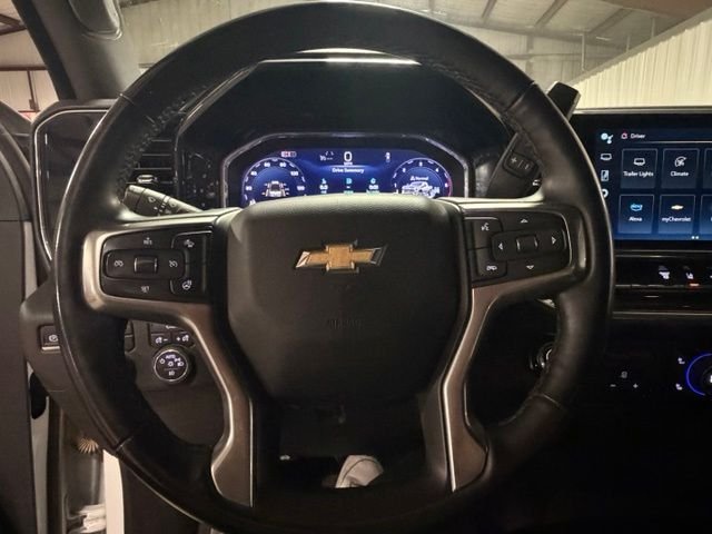 Used 2025 White Chevrolet LT image 16