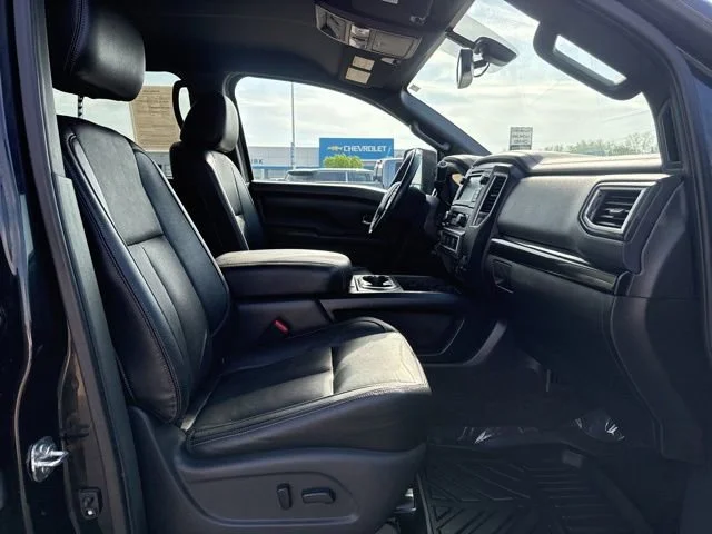 Used 2019 Magnetic Black Nissan SL image 58