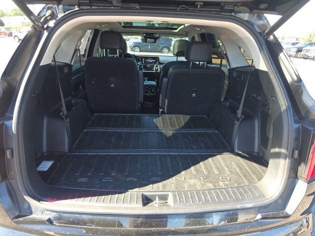 Used 2023 Black Kia SX image 11