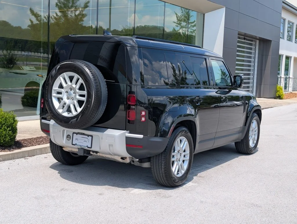Used 2025 Black Land Rover S image 7