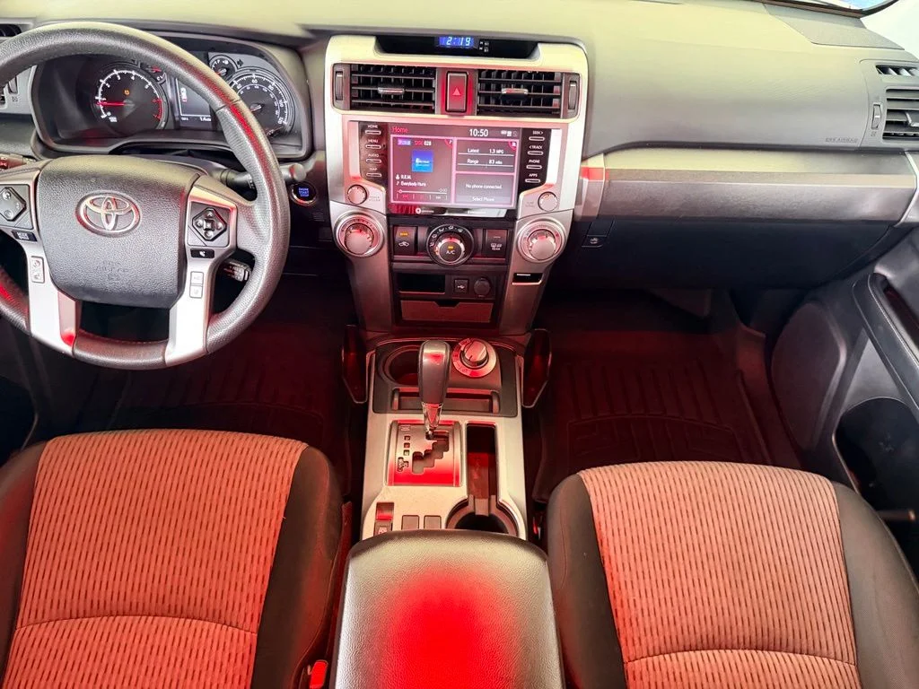 Used 2021 Silver Toyota SR5 image 17