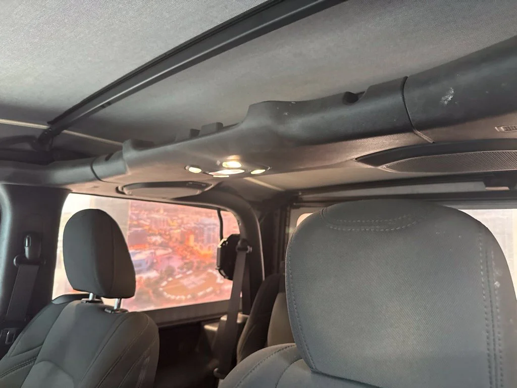 Used 2019 Gray Jeep Sport S image 16
