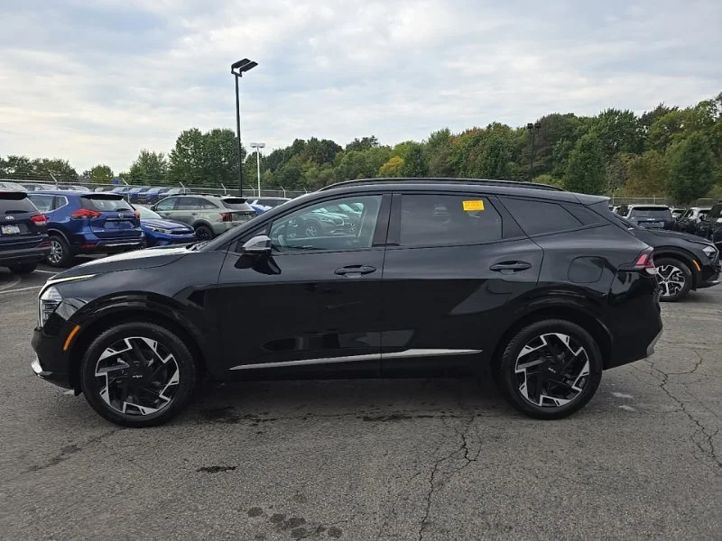 Used 2025 Black Kia SX-Prestige image 4