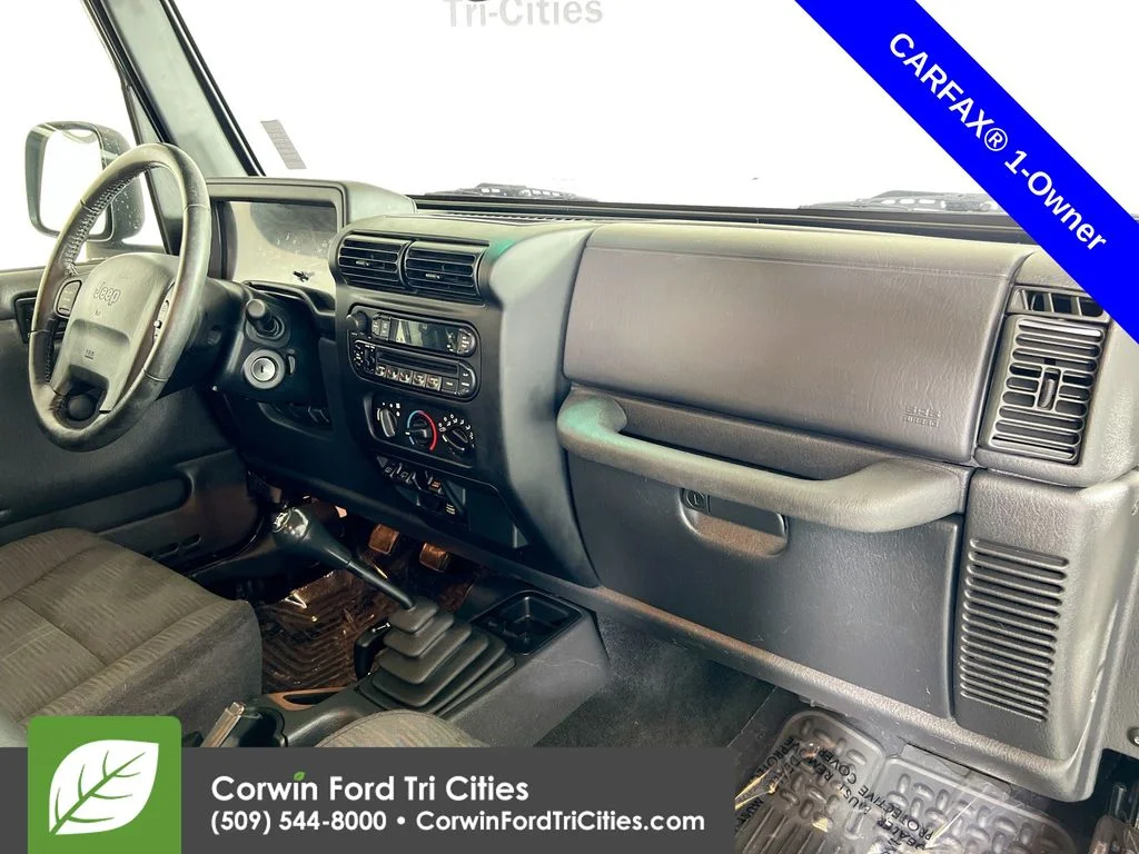 Used 2003  Jeep Rubicon image 22