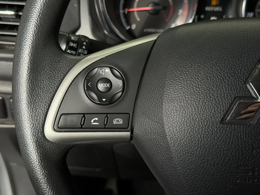 Used 2024 White Mitsubishi S image 9