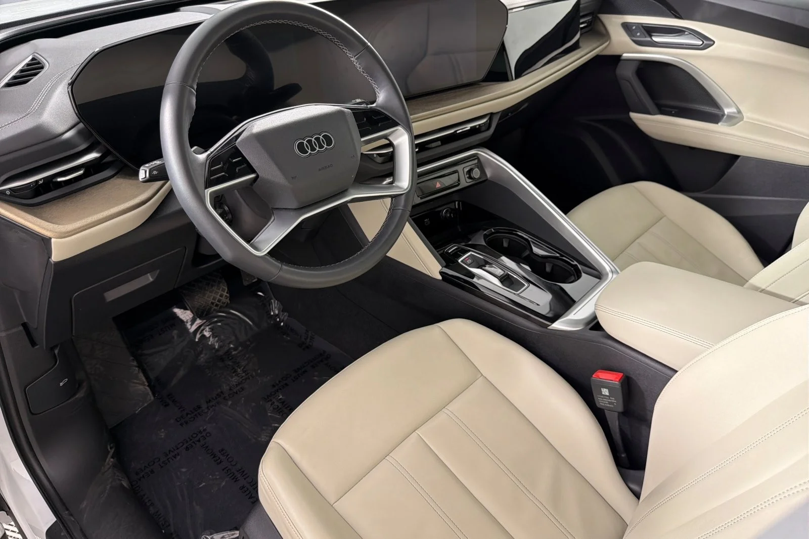 Used 2025 Glacier White Metallic Audi Premium 2.0 TFSI quattro image 9
