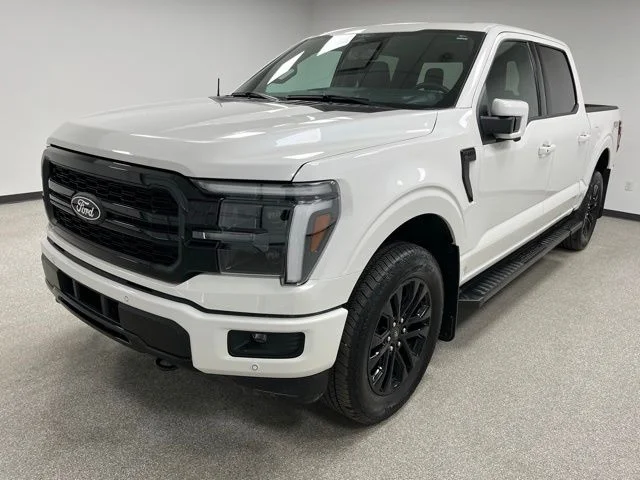 Used 2025 White Ford Lariat image 4
