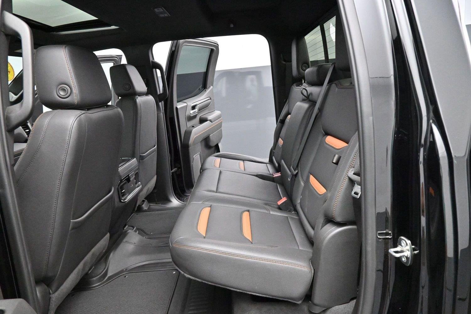 Used 2024 Onyx Black GMC AT4 image 32